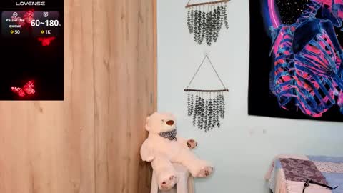 Snapshot of maya__fox chatting on February 2025 10:22:01 PM OF mayitta19 online show from February 2025 10:22:01 PM