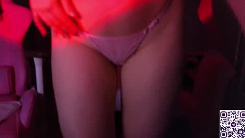 Snapshot of maya_blonde18 chatting on January 2025 06:30:02 AM Maya online show from January 2025 06:30:02 AM