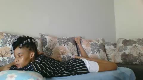 Snapshot of maya_dol chatting on October 2025 08:20:01 PM maya online show from October 2025 08:20:01 PM