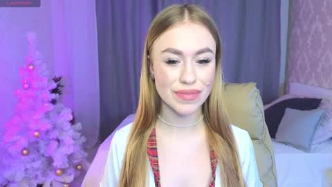 Snapshot of maya_lolly chatting on January 2025 01:31:02 PM Maya online show from January 2025 01:31:02 PM