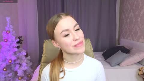 Snapshot of maya_lolly chatting on January 2025 05:20:01 PM Maya online show from January 2025 05:20:01 PM