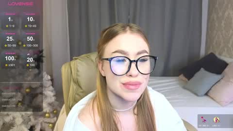 Snapshot of maya_lolly chatting on January 2025 11:02:02 PM Maya online show from January 2025 11:02:02 PM