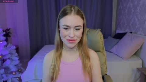 Snapshot of maya_lolly chatting on January 2025 04:42:01 PM Maya online show from January 2025 04:42:01 PM