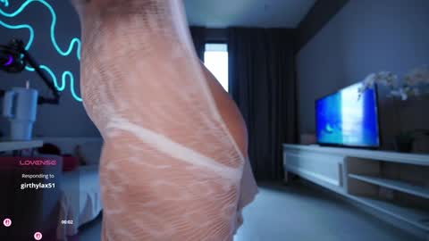 Snapshot of mayabaee1 chatting on November 2025 03:50:01 AM Maya online show from November 2025 03:50:01 AM