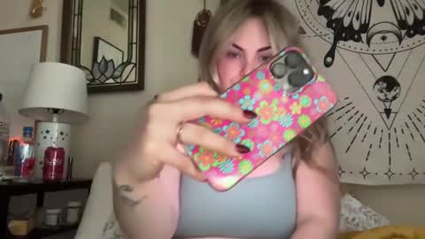 Snapshot of mayabellof chatting on January 2025 11:18:02 PM Maya Belle online show from January 2025 11:18:02 PM