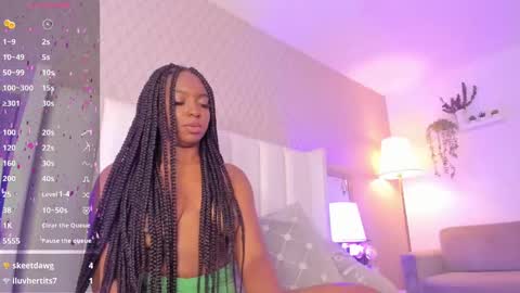 Snapshot of mayacardenas chatting on January 2025 07:08:01 AM Maya online show from January 2025 07:08:01 AM