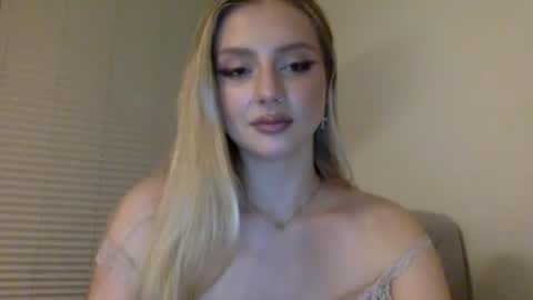 mayaflirt online show from June 2026 08:29:02 PM