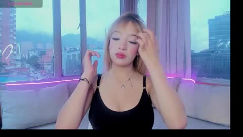 Mayajhons online show from September 2025 12:17:02 PM