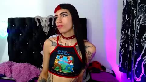 Snapshot of mayaredd chatting on February 2025 03:08:02 AM mayaredd online show from February 2025 03:08:02 AM