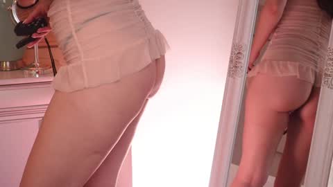 Snapshot of mayavixxen chatting on February 2025 02:59:02 AM MayaVixxen online show from February 2025 02:59:02 AM