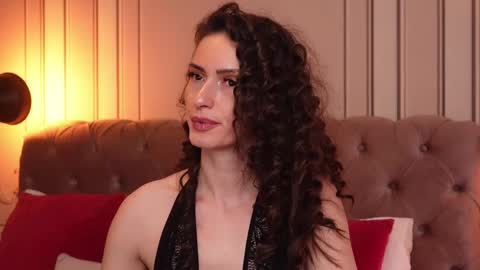 Snapshot of mayavixxen chatting on February 2025 09:44:01 AM MayaVixxen online show from February 2025 09:44:01 AM