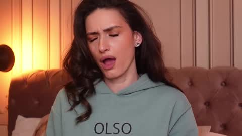 Snapshot of mayavixxen chatting on March 2025 09:53:01 AM MayaVixxen online show from March 2025 09:53:01 AM