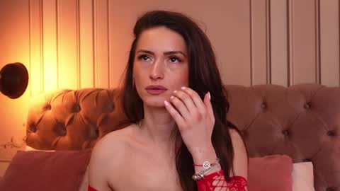 Snapshot of mayavixxen chatting on March 2025 03:56:01 AM MayaVixxen online show from March 2025 03:56:01 AM