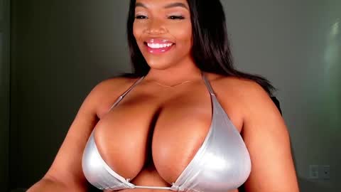 MayBabi online show from February 2025 02:21:01 PM