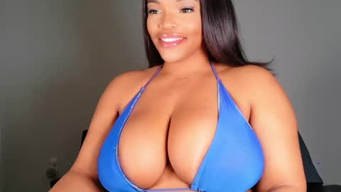 MayBabi online show from February 2025 12:19:01 PM