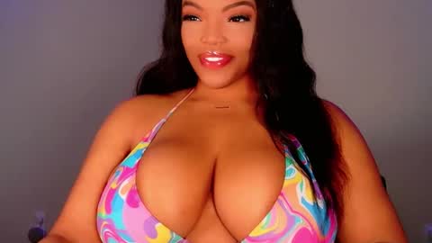 MayBabi online show from December 2025 12:03:02 PM