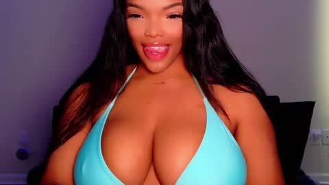 MayBabi online show from May 2026 12:12:01 PM