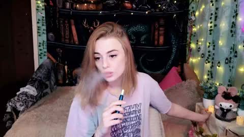 maybe_yours333 online show from May 2026 01:26:01 PM