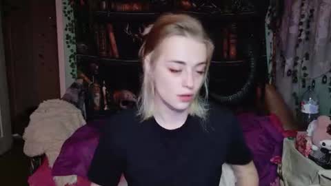maybe_yours333 online show from July 2026 12:58:01 PM
