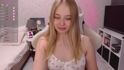 maybebabyx online show from December 2024 07:50:02 AM