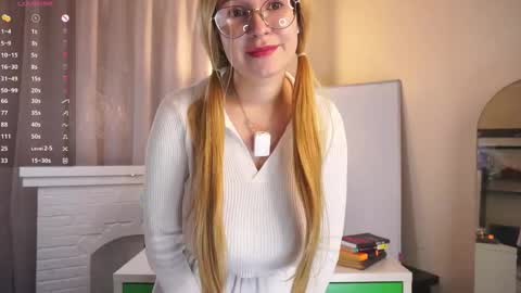 Snapshot of maybellebyone chatting on April 2026 05:54:01 PM Milina online show from April 2026 05:54:01 PM