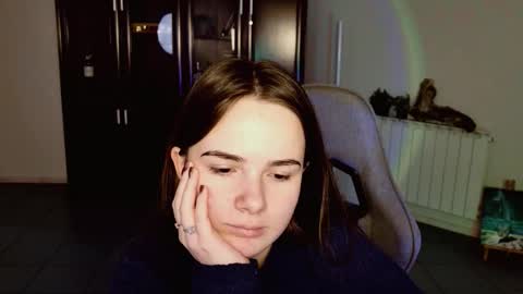 maybloom_ online show from January 2026 09:01:02 AM