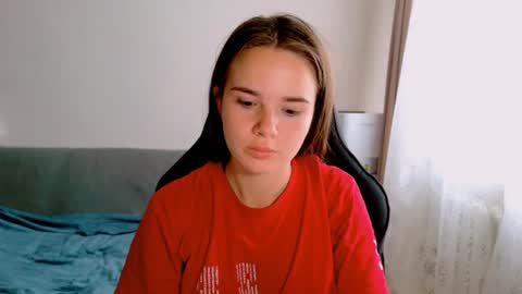 Snapshot of maybloom_ chatting on July 2026 06:05:01 AM maybloom_ online show from July 2026 06:05:01 AM