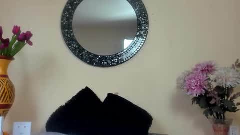 Snapshot of mayemilf_ chatting on March 2026 12:44:01 PM Maye online show from March 2026 12:44:01 PM