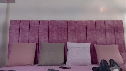 Rousse online show from February 2026 03:33:02 PM