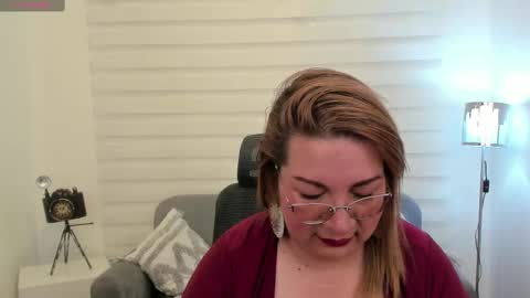 Snapshot of maylinleee chatting on February 2025 08:58:01 PM Mailyn online show from February 2025 08:58:01 PM