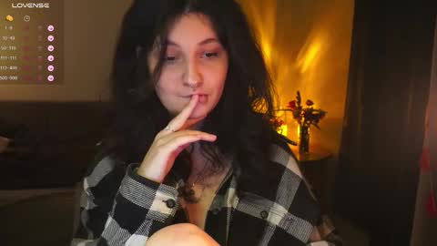 Snapshot of maymary_ chatting on December 2025 05:39:02 AM Mary . online show from December 2025 05:39:02 AM