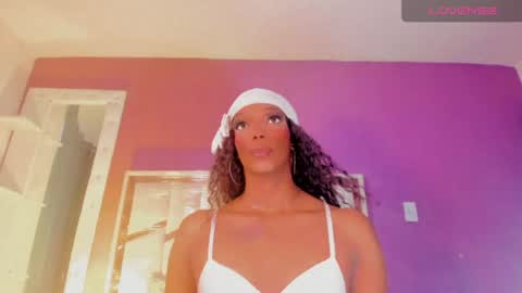Snapshot of mayo_771804 chatting on June 2026 08:33:02 PM Karol black18 online show from June 2026 08:33:02 PM