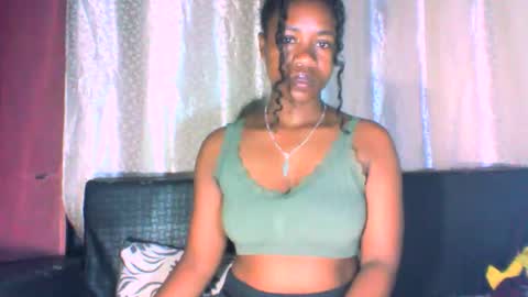 mayrah online show from November 2025 10:45:01 PM