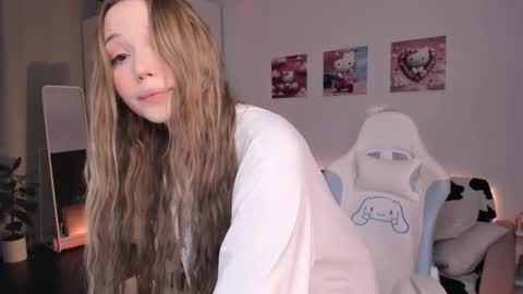  Mila  online show from February 2025 03:35:02 AM