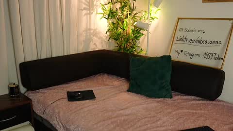 Snapshot of mbca chatting on January 2025 05:17:02 PM Anna IG mbca anna online show from January 2025 05:17:02 PM