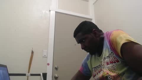 mbeezy318 online show from April 2026 11:32:01 AM