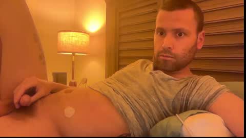 Snapshot of mbnc chatting on December 2025 03:11:01 AM lol online show from December 2025 03:11:01 AM