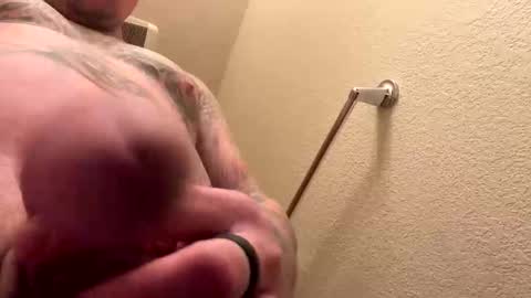 Snapshot of mcgriffwes2 chatting on December 2025 03:15:01 AM mcgriffwes2 online show from December 2025 03:15:01 AM