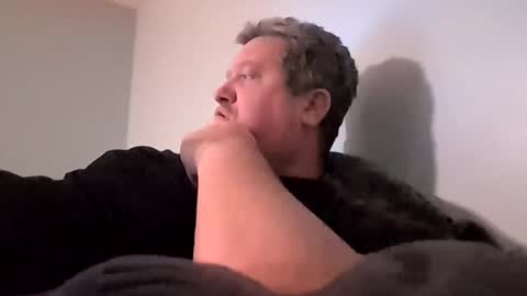 Snapshot of mckhero chatting on December 2025 02:30:02 AM Sean online show from December 2025 02:30:02 AM