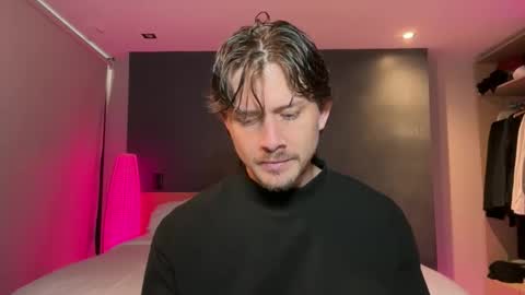 Snapshot of mcklister69 chatting on February 2026 06:45:01 PM mcklister online show from February 2026 06:45:01 PM