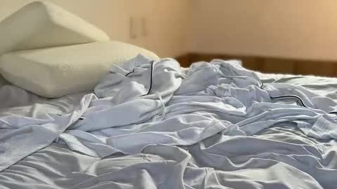 mcklister online show from April 2026 10:08:02 PM