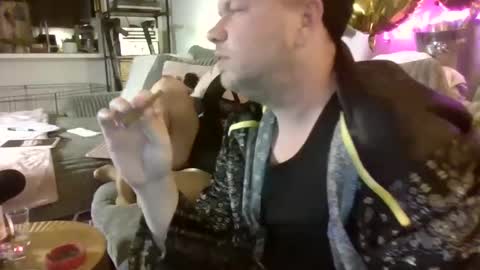 me2283 online show from February 2025 03:30:01 AM