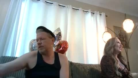 me2283 online show from May 2026 05:43:01 PM