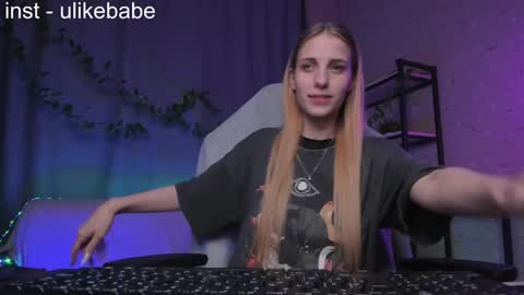 Anna online show from January 2025 08:11:01 PM