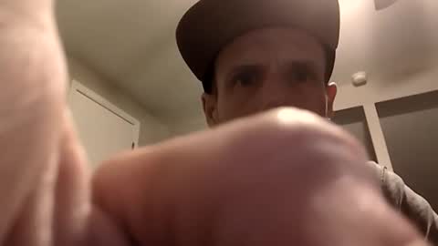 Snapshot of meanfinger chatting on February 2026 06:19:02 AM Jizzy online show from February 2026 06:19:02 AM