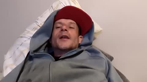 Jizzy online show from April 2026 04:34:01 AM