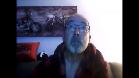 Snapshot of meathome3 chatting on January 2026 11:03:02 AM me at home online show from January 2026 11:03:02 AM