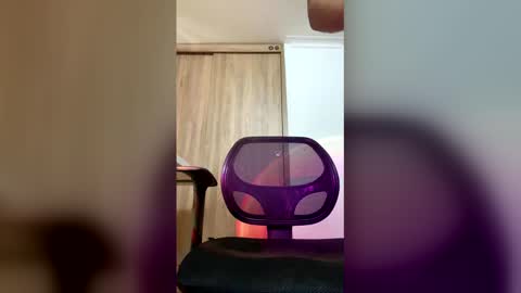 Snapshot of medellinmore chatting on February 2026 02:53:02 PM medellinmore online show from February 2026 02:53:02 PM