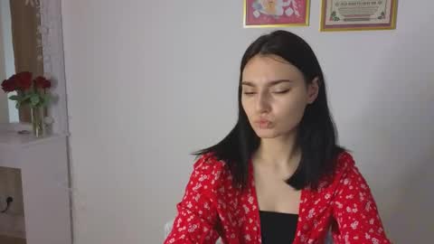 Snapshot of medina_andress chatting on March 2025 11:07:02 AM Dina online show from March 2025 11:07:02 AM