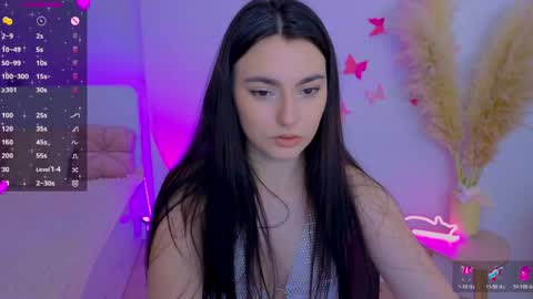 Dina online show from April 2026 07:52:01 PM